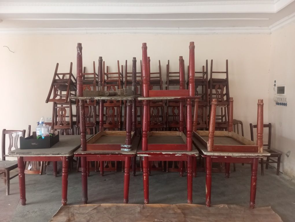 Продам столы и стулья