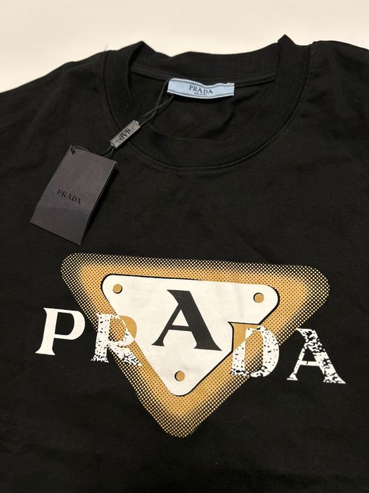 Тениска Prada Топ Качество!
