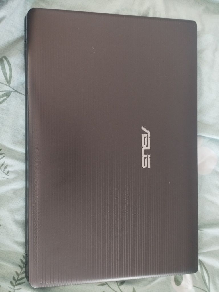 Срочно Ноутбук Asus core i7