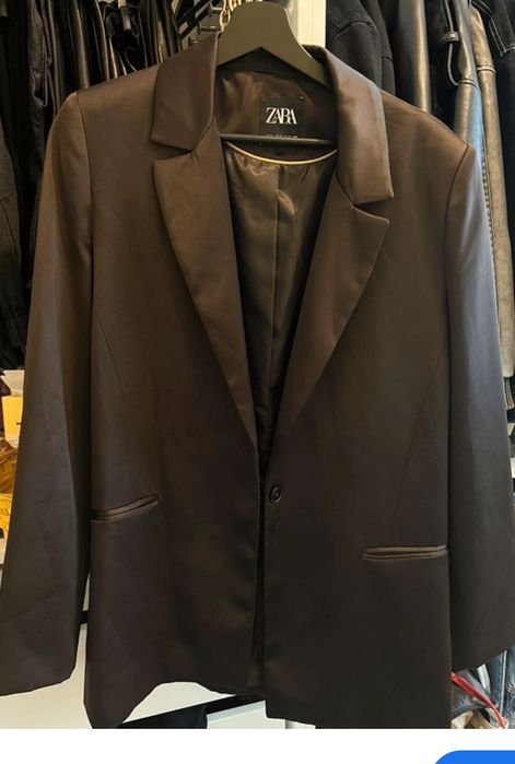 Кафяво сатенена сако Zara