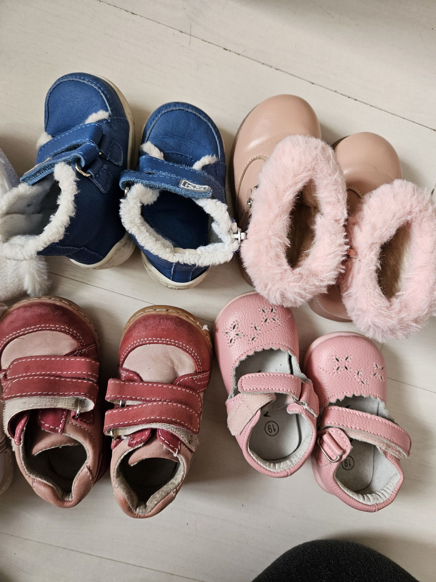 Колев и колев буйки обувки за бебе
