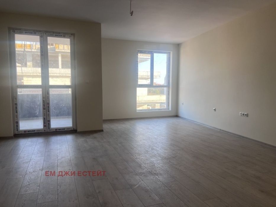 Продажба на 1-стаен в гр. Поморие - 65m². АКТ 16. Завършен до ключ.