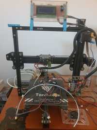 Vând printer 3d tarantula