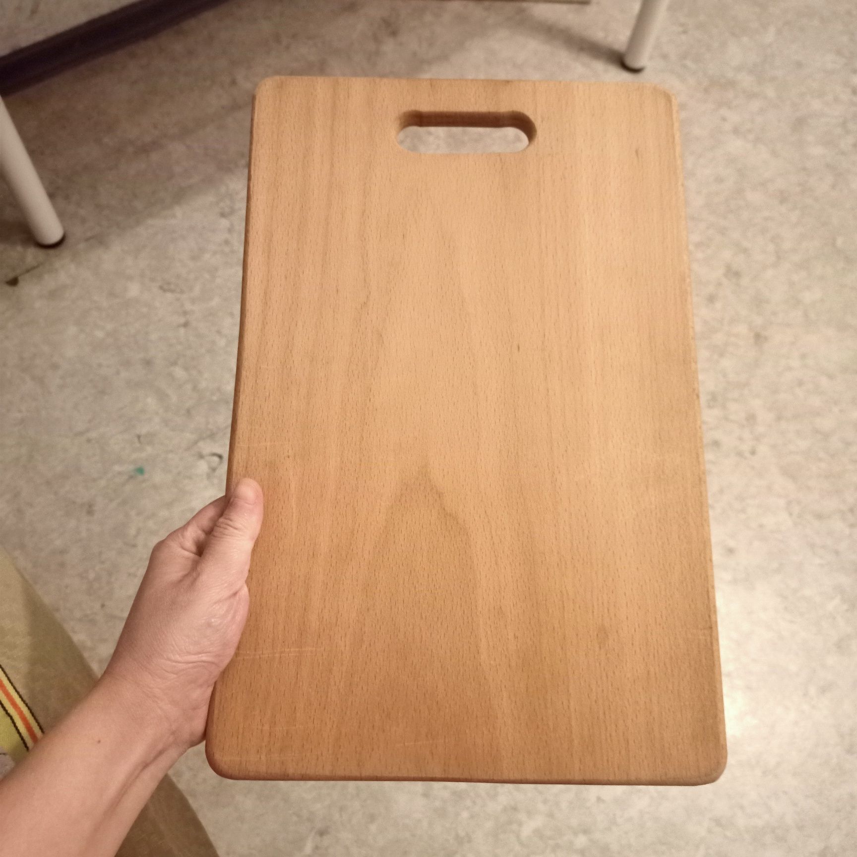 Продам новую разделочную деревянную доску 35/22 см.