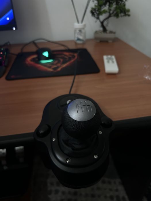 Volan Logitech G923 Trueforce+ schimbator H shifter