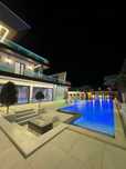 Дача Премиум класса Beverley Hills на 30 человек в Чарваке