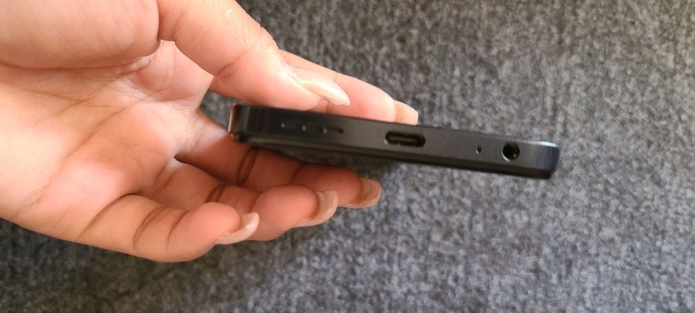 HOT 30i  Infinix karobka dakument bor