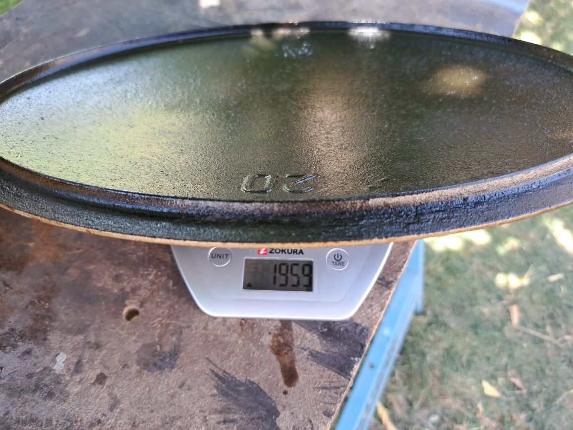 Oala ovala din fontă,  cu capac, 6,5 litrii
