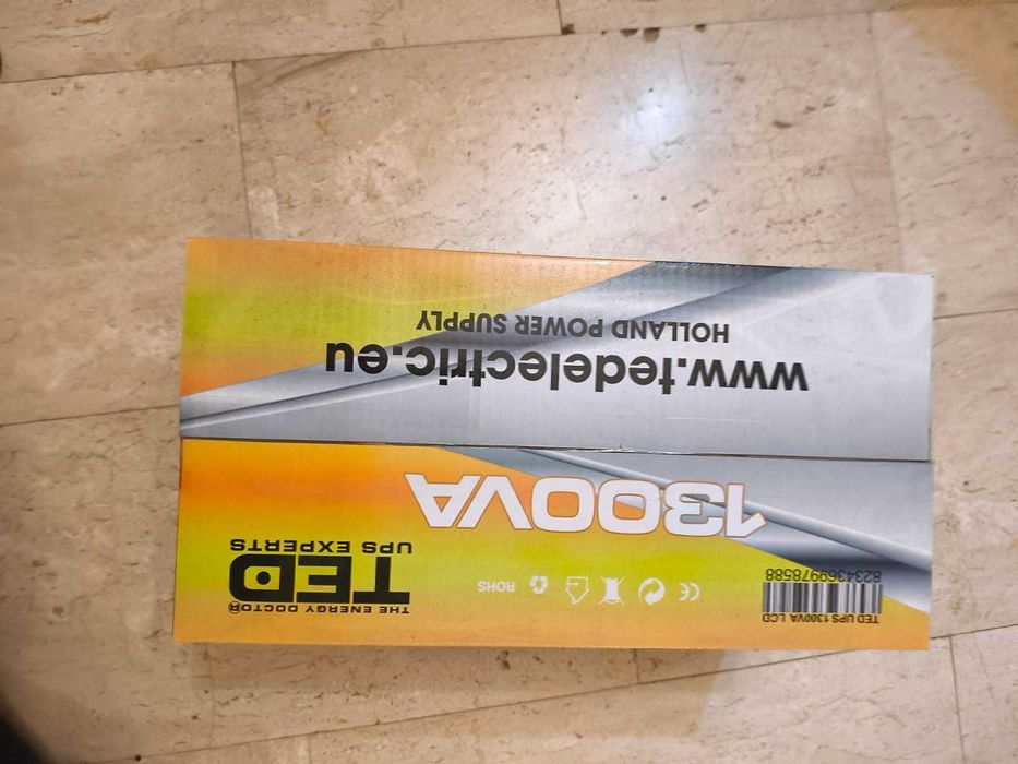 Vand UPS 1300VA/750W LCD Line