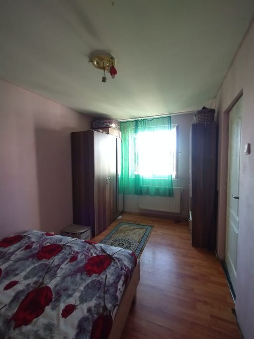 De inchiriat  apartament 3camere