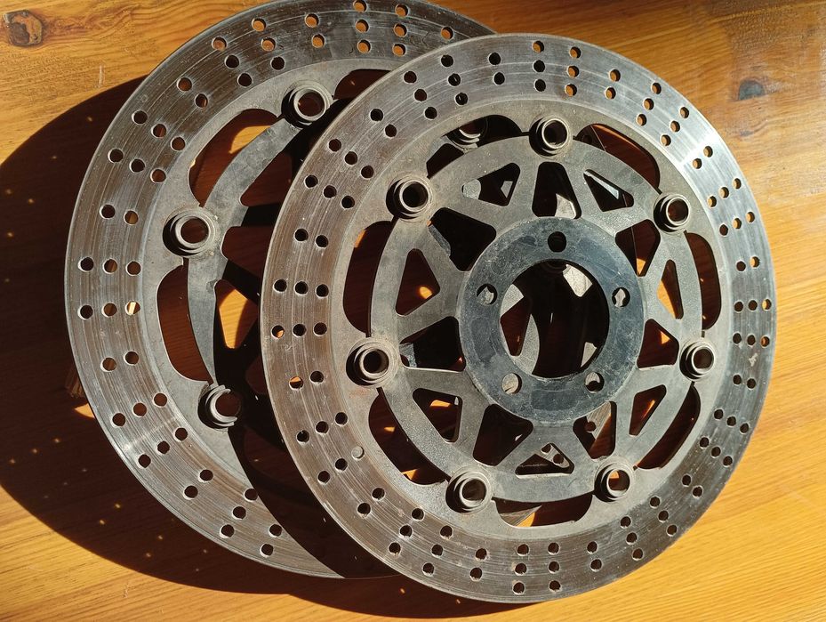 Дискове за предни спирачки за Кавазаки ЗЗР600