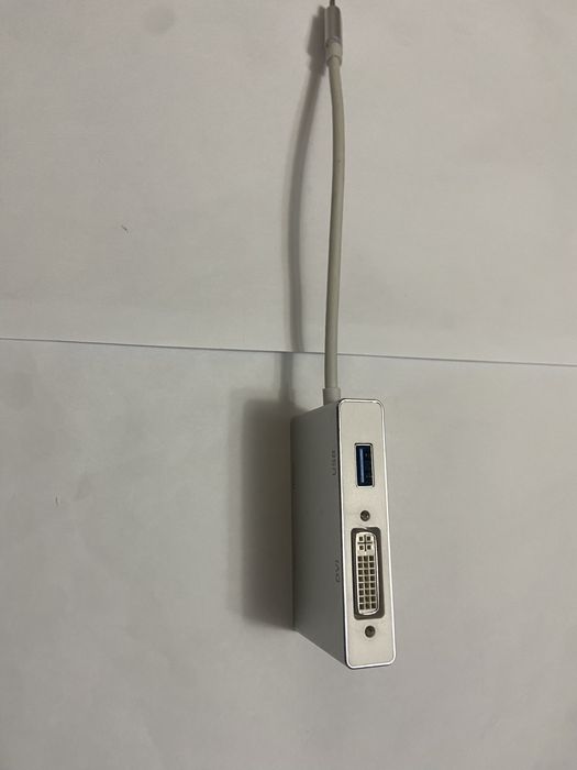 Convertor 4 in 1 USB de tip C la VGA / DVI 4K / HDMI 4K / USB