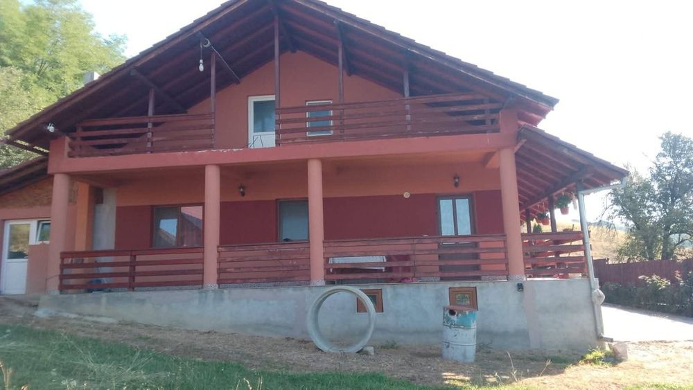 Casă de Vânzare comuna Bunești