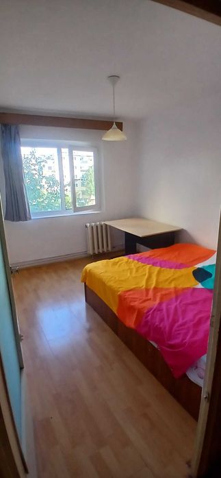 apartament 3 camere lenin etaj 2
