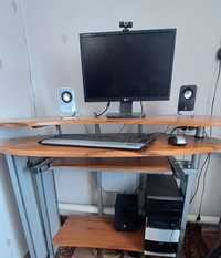 Компьютерный стол и пк