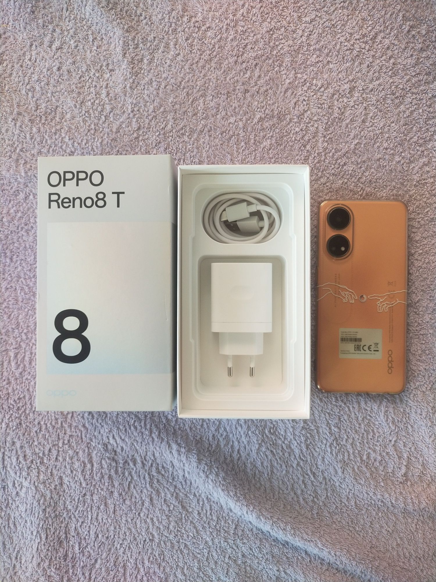 Телефон Oppo Reno 8T