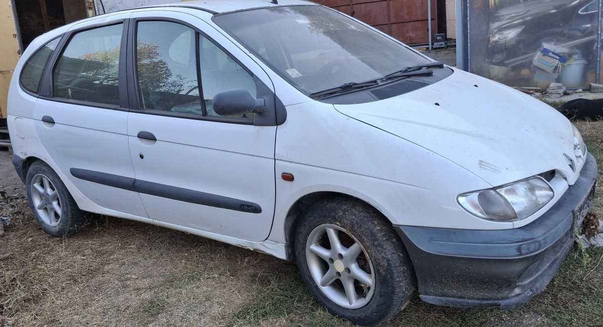 Renault Scenic 1,9d на части - перфектен мотор! Теглич!