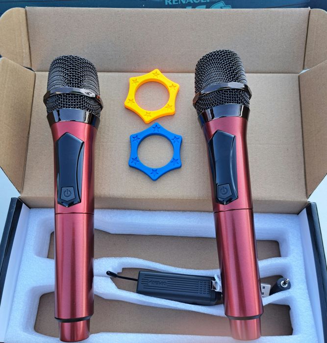 Set 2 Microfoane wireless,adaptor jack, receiver,baterii incluse