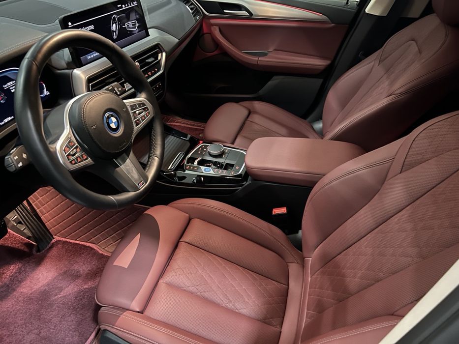 BMW IX3 spor night edition