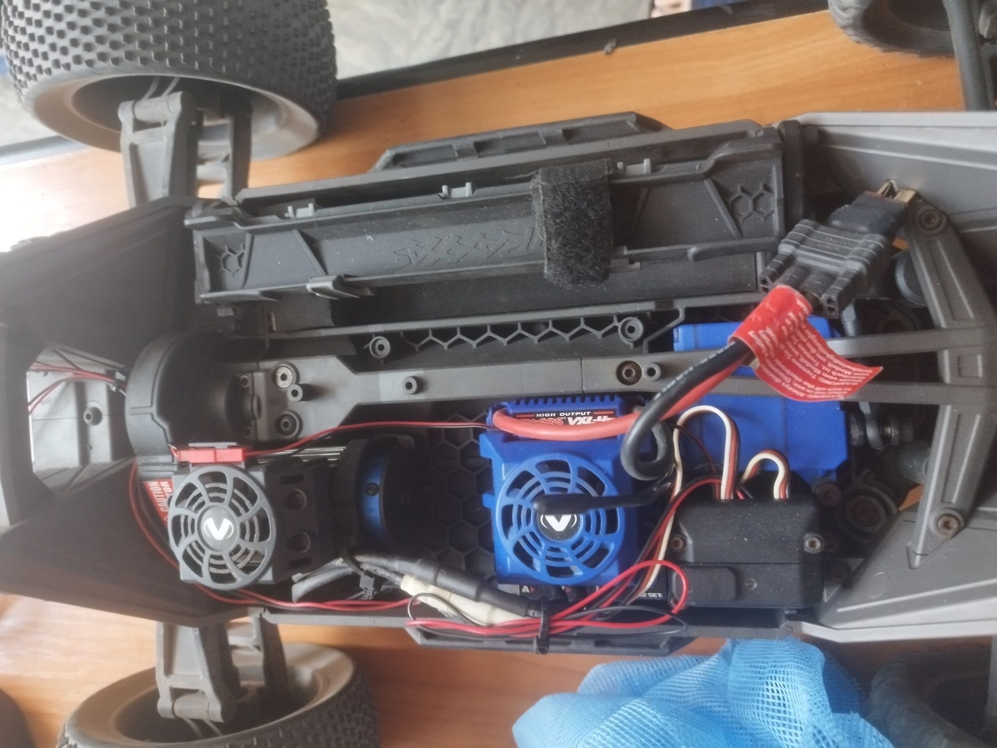 Traxxas maxx ,rc рц