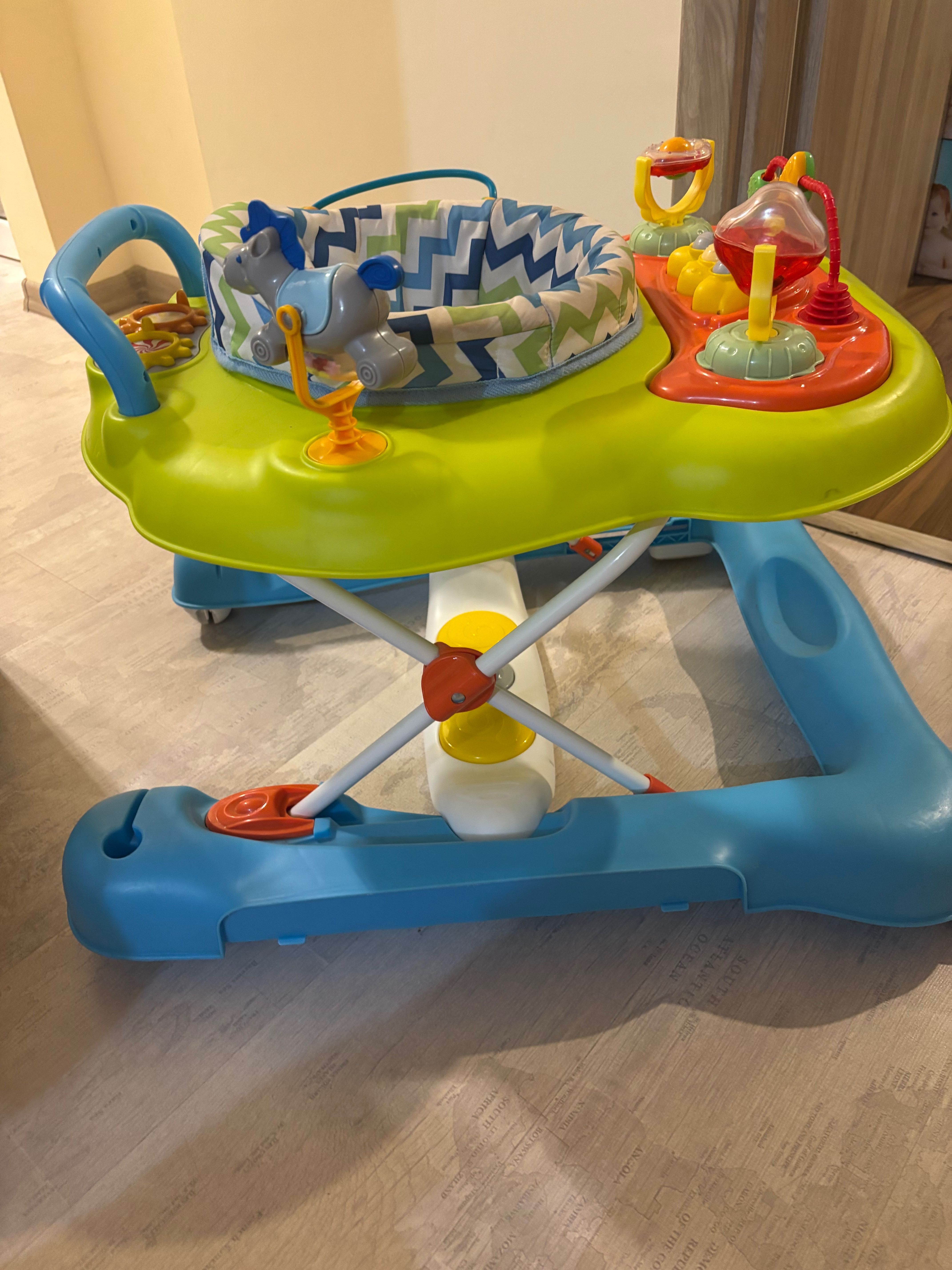 Проходилка Chipolino
