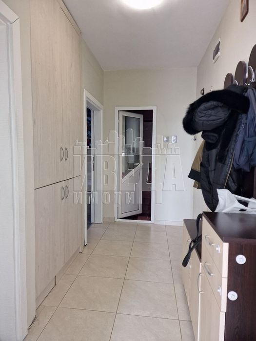 Продава се Двустаен апартамент в Варна, Цветен квартал - 64 кв.м за 1922 €/кв.м - Снимка #8