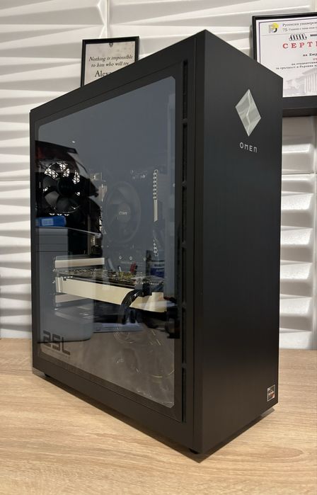 Геймърски компютър Ryzen 2600, GTX1070, 8 ram, 256 ssd, 600W