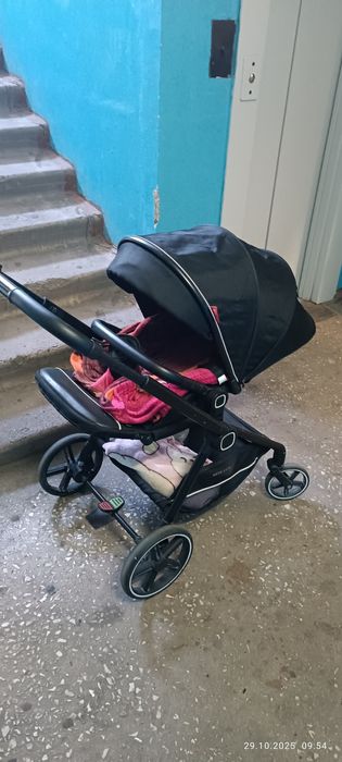 Продам коляску прогулочную