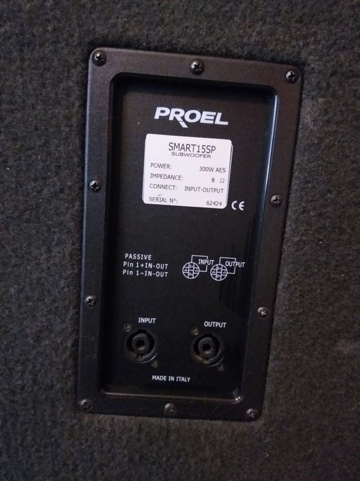 Vând set boxe Proel