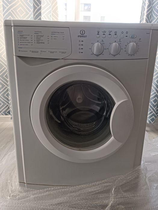Стиральная машина Indesit