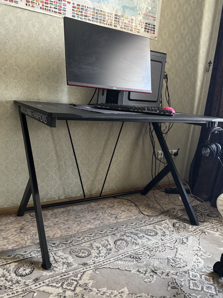 Продаю игровой стол
