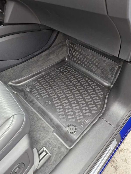 Гумени стелки RizLine за Audi E-Tron (2019-2023) Ауди Е-трон