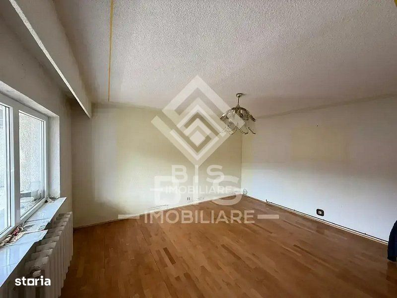 Apartament 3 camere str. Constantin Roman Vivu