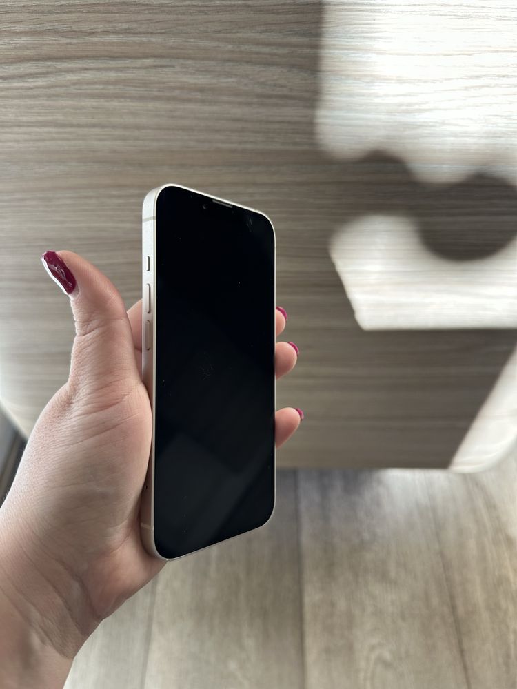 Iphone 13 128gb бял 100% капацитет батерия