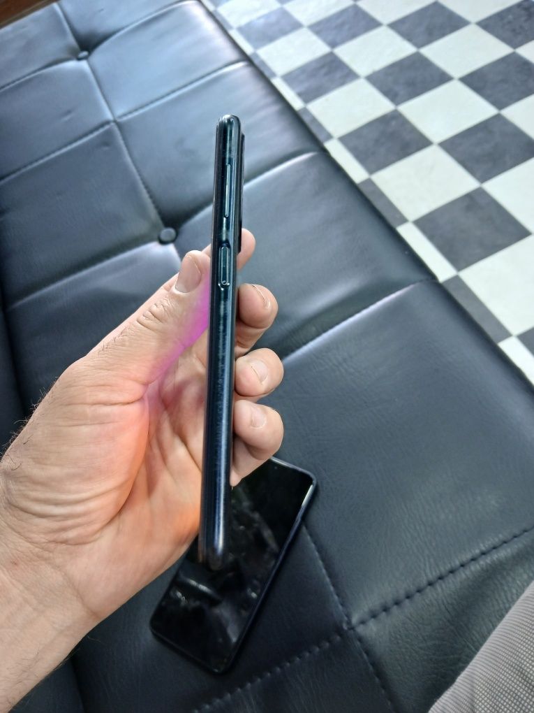 Samsung F23 5G ..