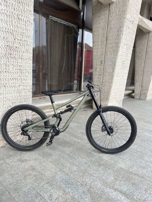 Specialized status 2 dh in stare perfecta