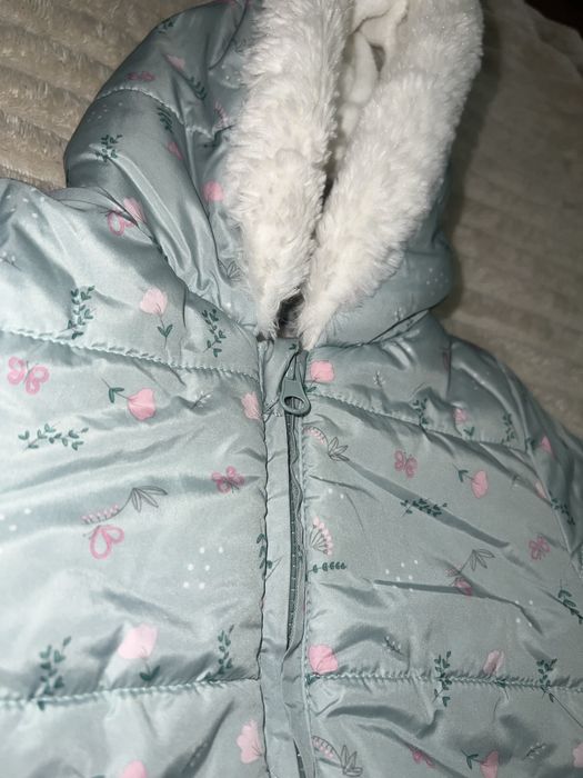 Фирменный теплый комбинезом зимний