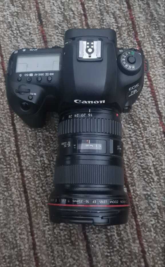 Canon 16-35 mm II 2.8L +projektor YN 140+ YN 50mm 1.8