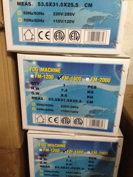 Masina fum 1500w cu leduri