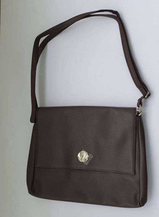 Geanta noua Modern Conection Satchel Avon maro-grena