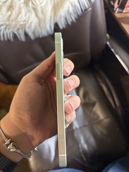 iPhone 12 – 64GB, 5G, Green