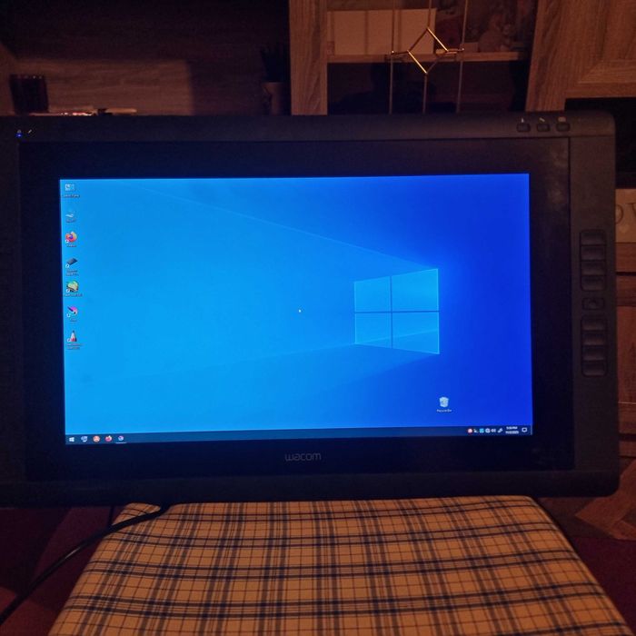 monitor tableta grafica wacom dtk-2200 cintiq 22HD fara stilou
