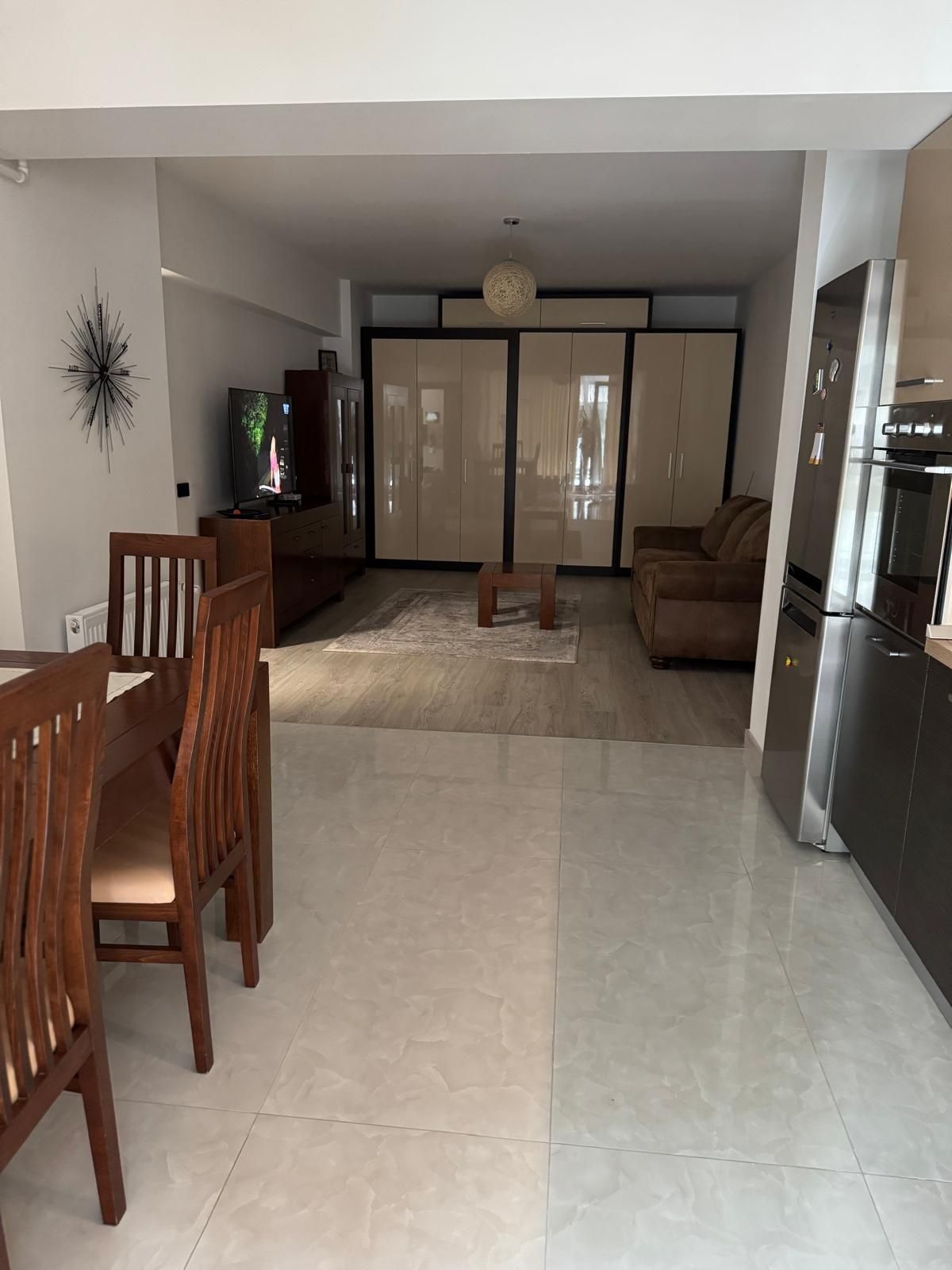 Inchiriez apartament 2 camere , Select residence