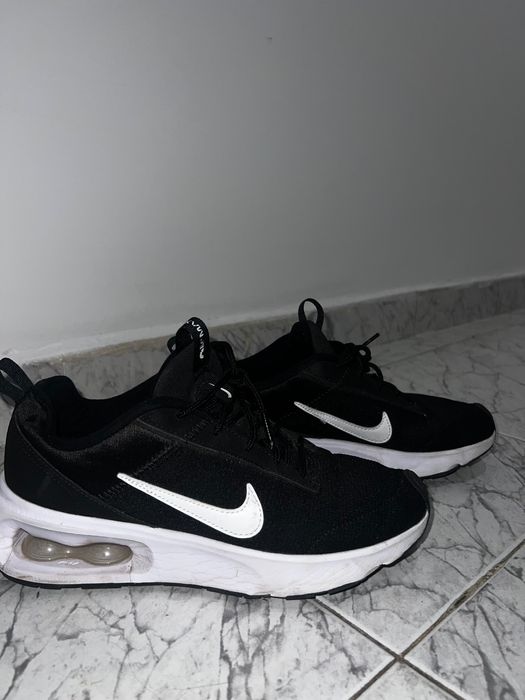 Оригинални! Маратонки Nike air max intrlk lite