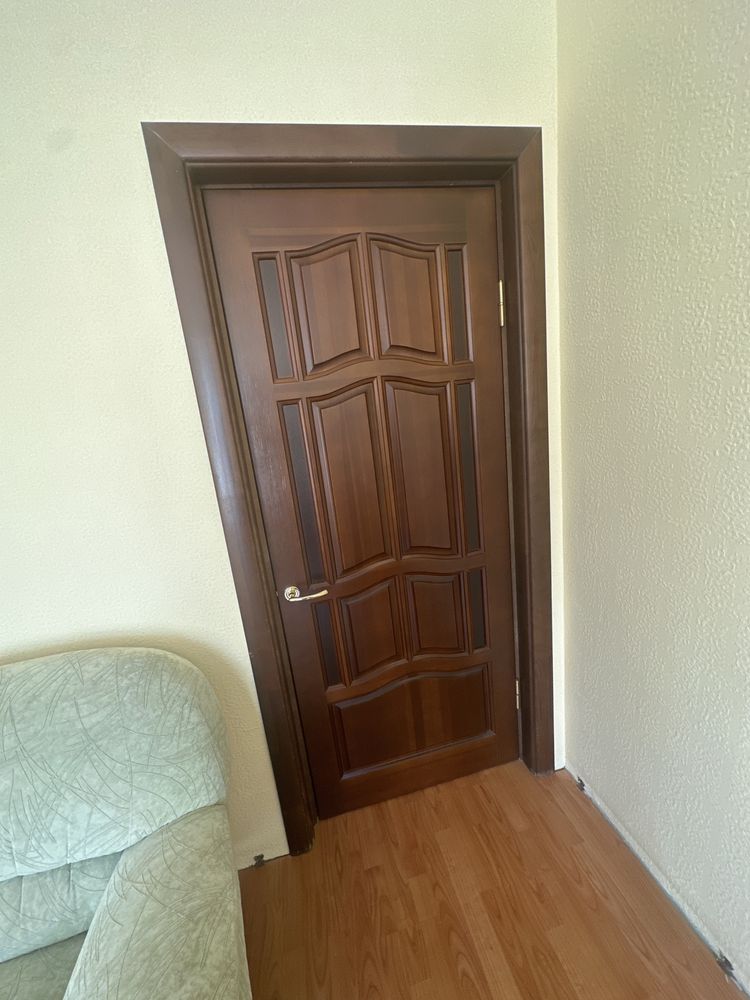 Продаются двери с обналичниками