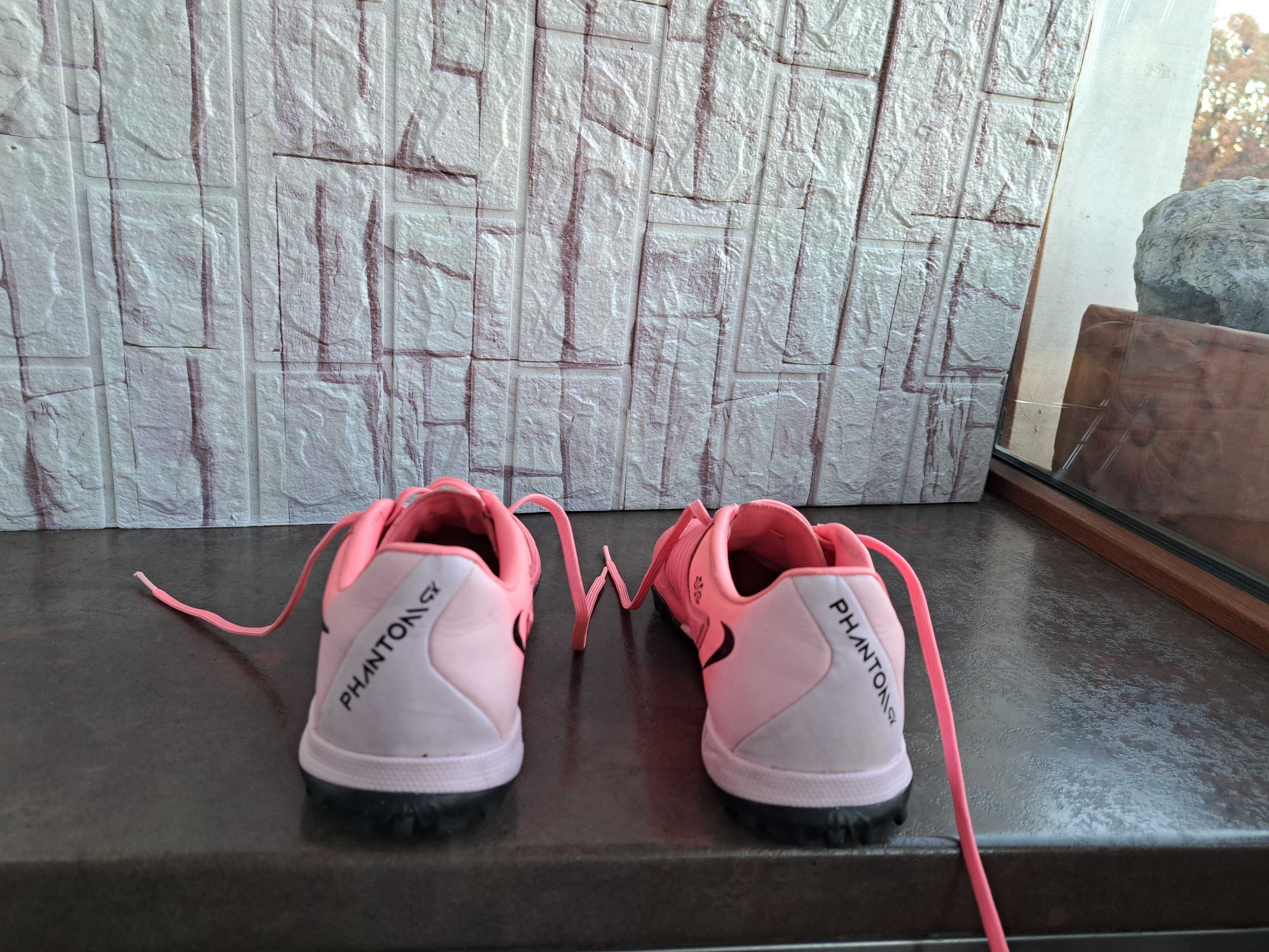 маратонки,кецове,спортни обувки футболни стоножки,Nike,ном.38,найк