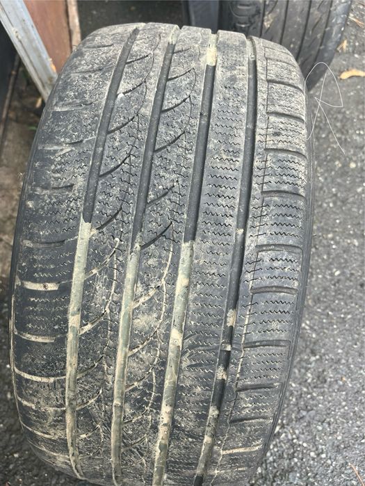 255 35 19 Doua anvelope de vara pirelli pzero + 1 anvelopa m+s Rotalla