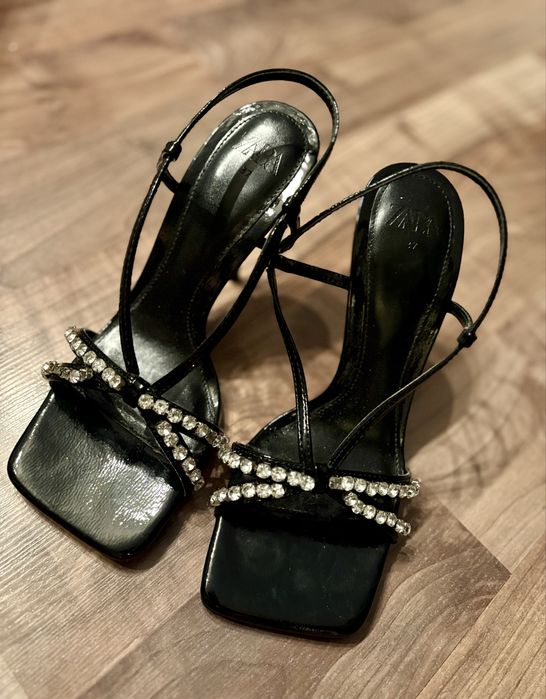 Sandale bot patrat, lac