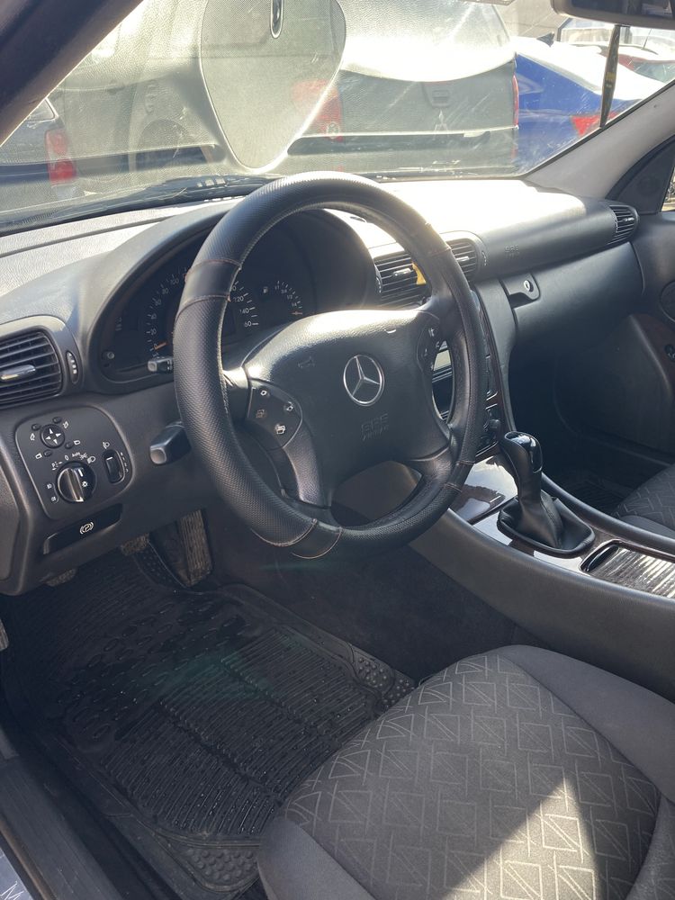 Mercedes Benz C class 200