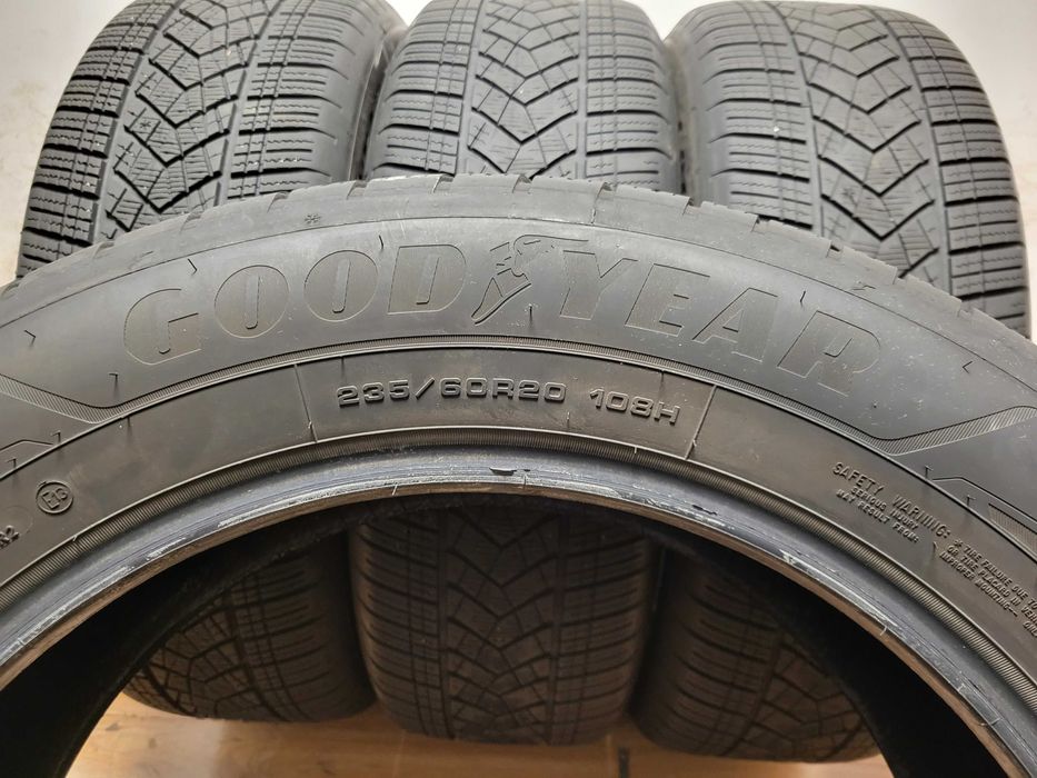 235/60/20 Goodyear DOT3622 / зимни гуми джип SUV
